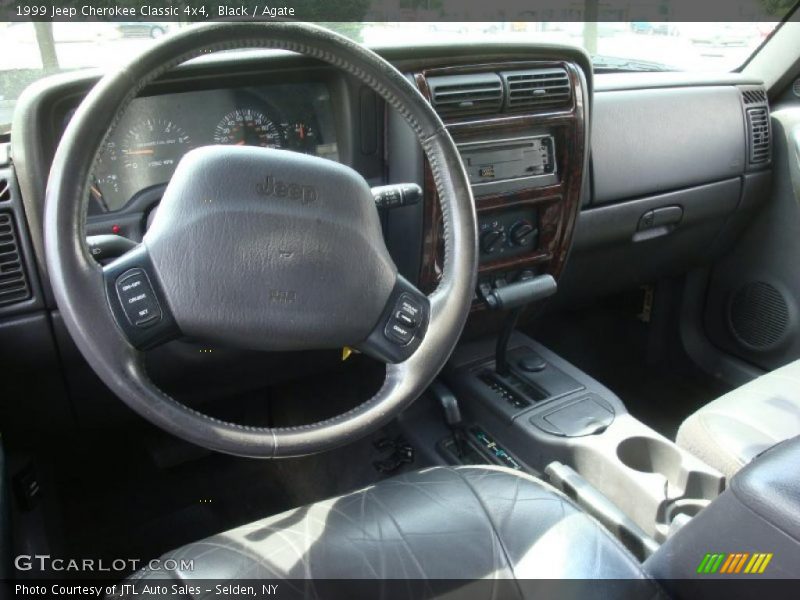 Black / Agate 1999 Jeep Cherokee Classic 4x4