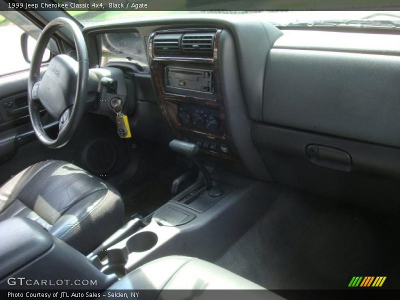 Black / Agate 1999 Jeep Cherokee Classic 4x4