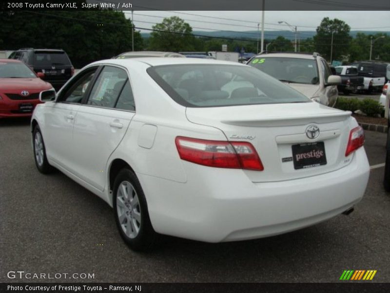 Super White / Ash 2008 Toyota Camry XLE