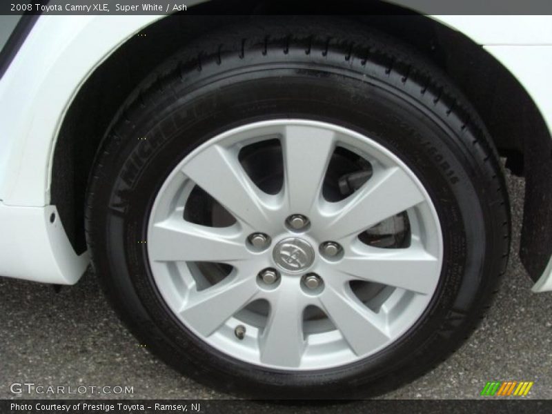 Super White / Ash 2008 Toyota Camry XLE