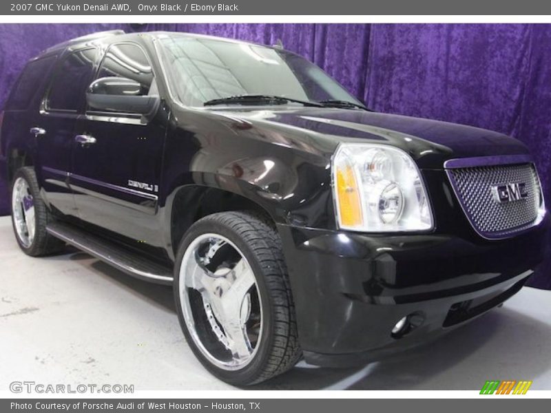 Onyx Black / Ebony Black 2007 GMC Yukon Denali AWD
