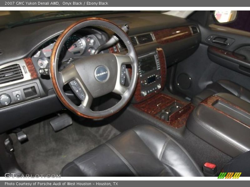 Onyx Black / Ebony Black 2007 GMC Yukon Denali AWD