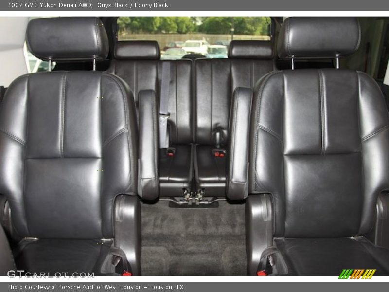 Onyx Black / Ebony Black 2007 GMC Yukon Denali AWD
