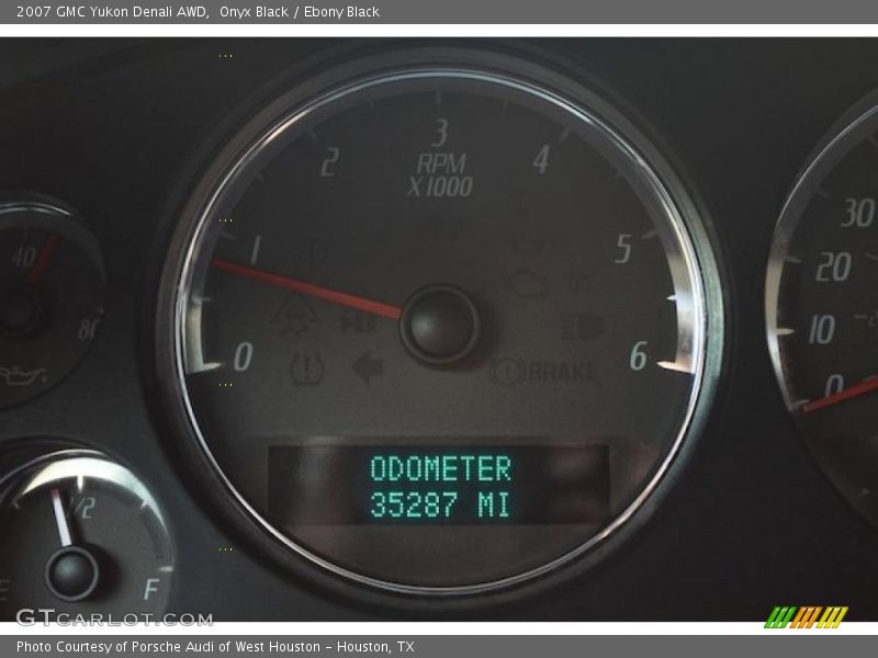 Onyx Black / Ebony Black 2007 GMC Yukon Denali AWD