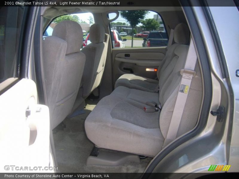 Light Pewter Metallic / Tan/Neutral 2001 Chevrolet Tahoe LS 4x4
