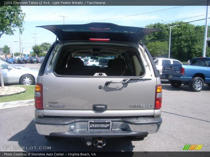Light Pewter Metallic / Tan/Neutral 2001 Chevrolet Tahoe LS 4x4