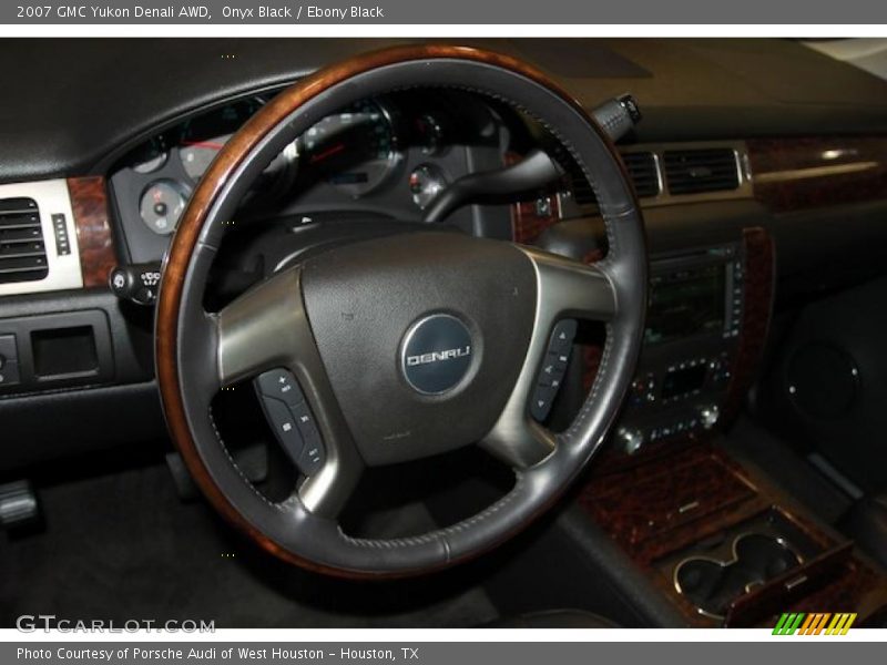 Onyx Black / Ebony Black 2007 GMC Yukon Denali AWD