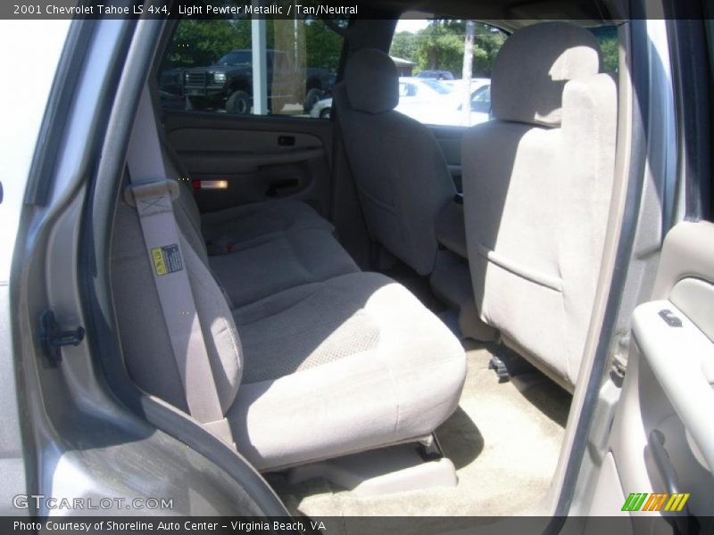 Light Pewter Metallic / Tan/Neutral 2001 Chevrolet Tahoe LS 4x4