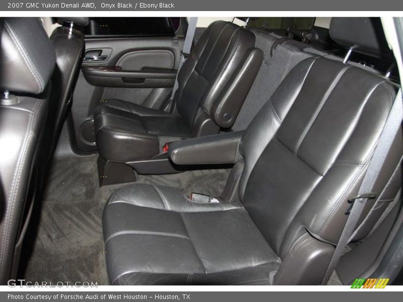 Onyx Black / Ebony Black 2007 GMC Yukon Denali AWD