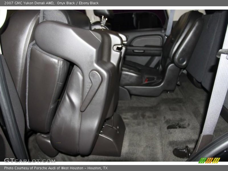 Onyx Black / Ebony Black 2007 GMC Yukon Denali AWD