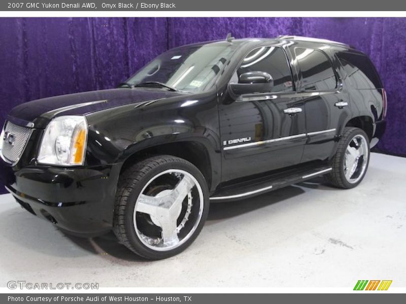 Onyx Black / Ebony Black 2007 GMC Yukon Denali AWD