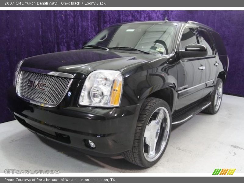 Onyx Black / Ebony Black 2007 GMC Yukon Denali AWD