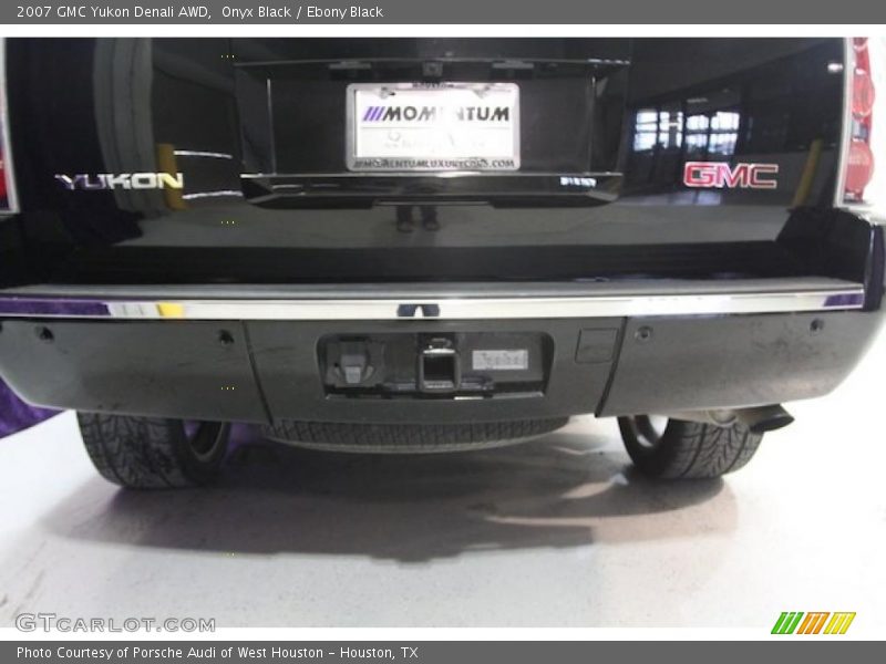 Onyx Black / Ebony Black 2007 GMC Yukon Denali AWD