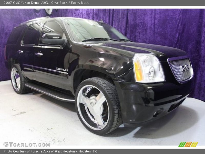 Onyx Black / Ebony Black 2007 GMC Yukon Denali AWD