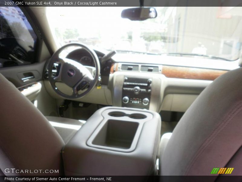 Onyx Black / Cocoa/Light Cashmere 2007 GMC Yukon SLE 4x4