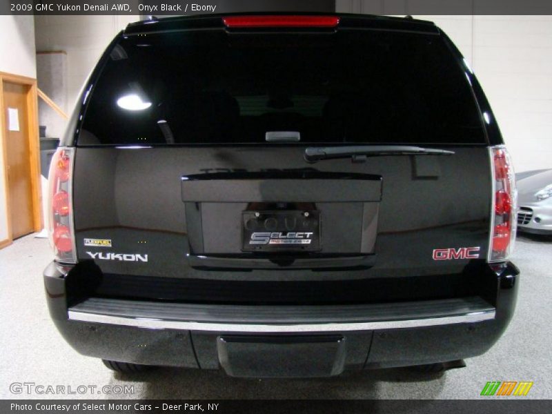 Onyx Black / Ebony 2009 GMC Yukon Denali AWD