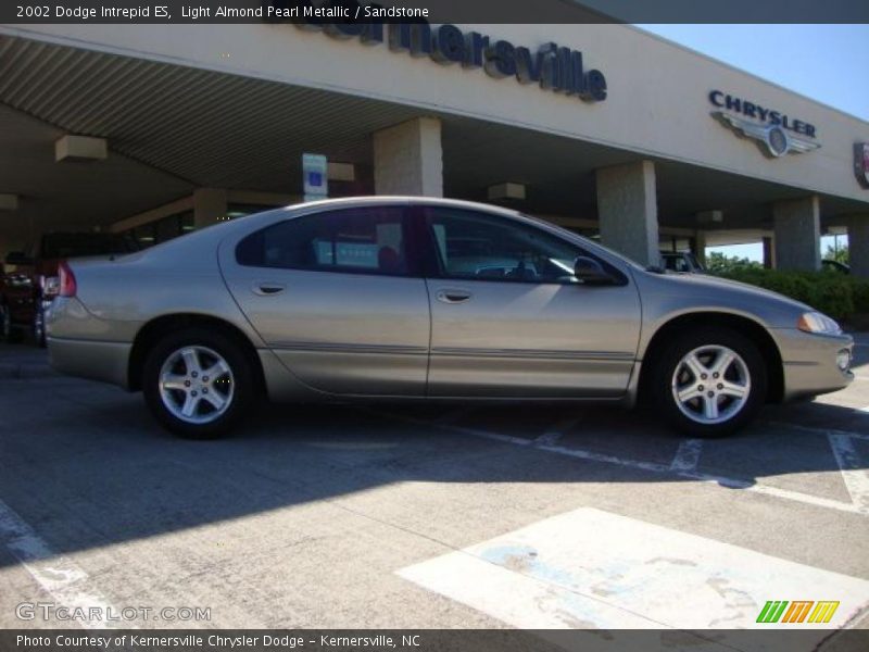 Light Almond Pearl Metallic / Sandstone 2002 Dodge Intrepid ES