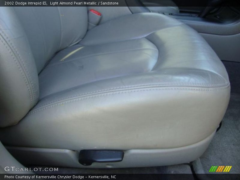 Light Almond Pearl Metallic / Sandstone 2002 Dodge Intrepid ES