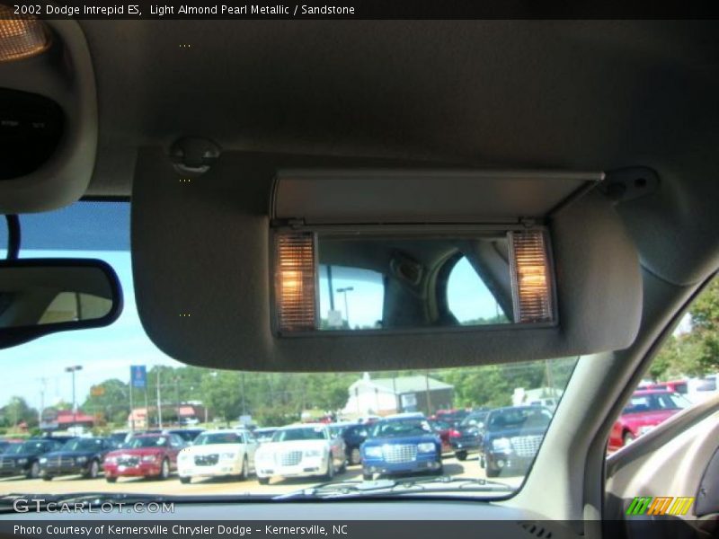 Light Almond Pearl Metallic / Sandstone 2002 Dodge Intrepid ES