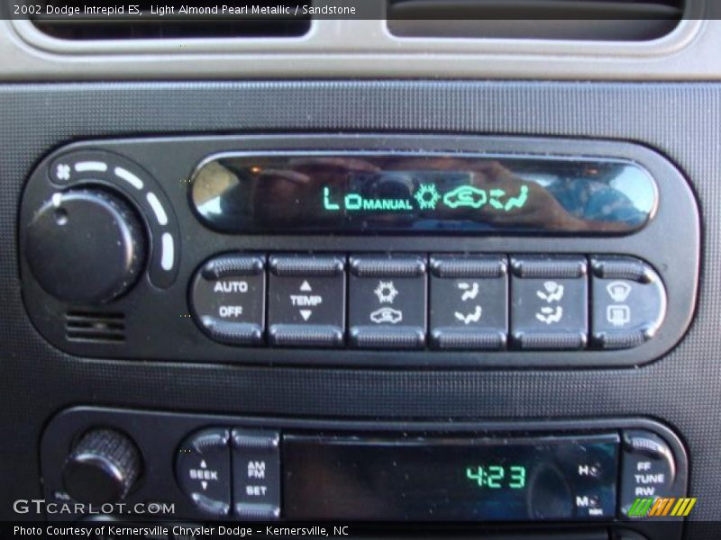 Light Almond Pearl Metallic / Sandstone 2002 Dodge Intrepid ES