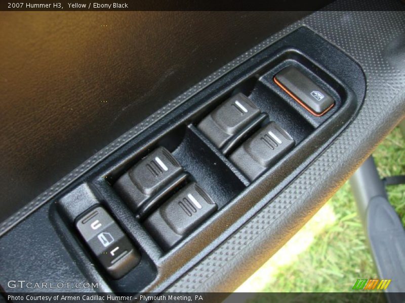 Yellow / Ebony Black 2007 Hummer H3