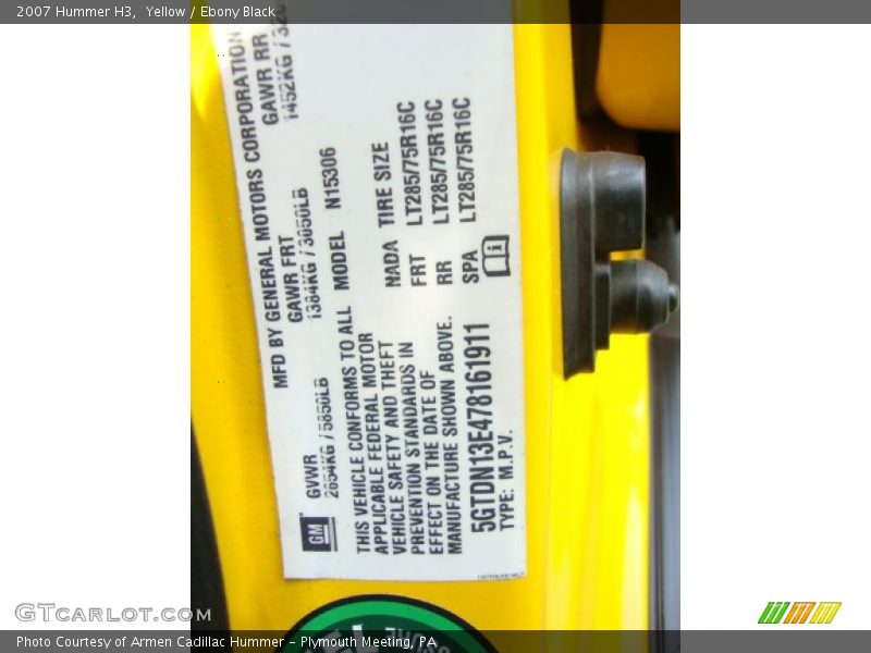 Yellow / Ebony Black 2007 Hummer H3