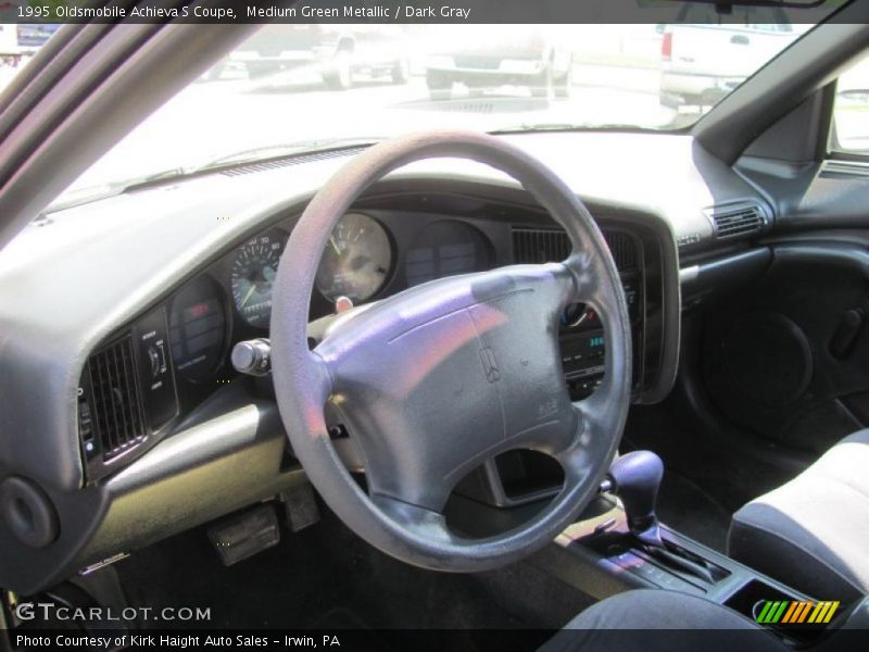 Medium Green Metallic / Dark Gray 1995 Oldsmobile Achieva S Coupe