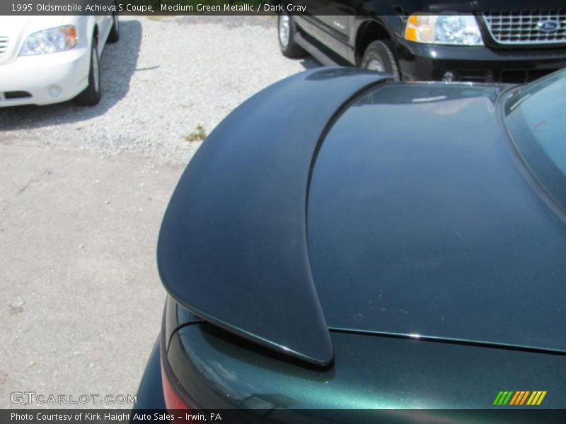 Medium Green Metallic / Dark Gray 1995 Oldsmobile Achieva S Coupe