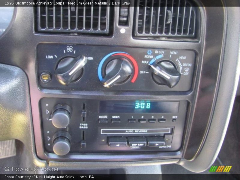 Medium Green Metallic / Dark Gray 1995 Oldsmobile Achieva S Coupe