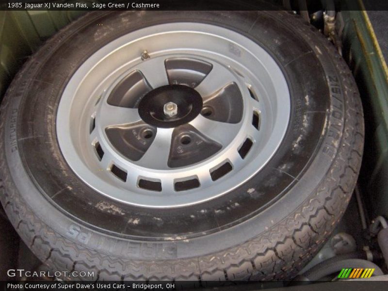 Sage Green / Cashmere 1985 Jaguar XJ Vanden Plas