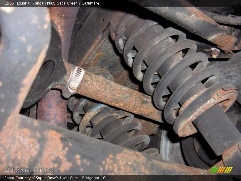 Sage Green / Cashmere 1985 Jaguar XJ Vanden Plas