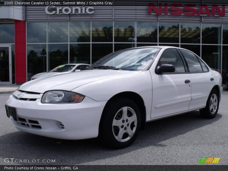 Summit White / Graphite Gray 2005 Chevrolet Cavalier LS Sedan