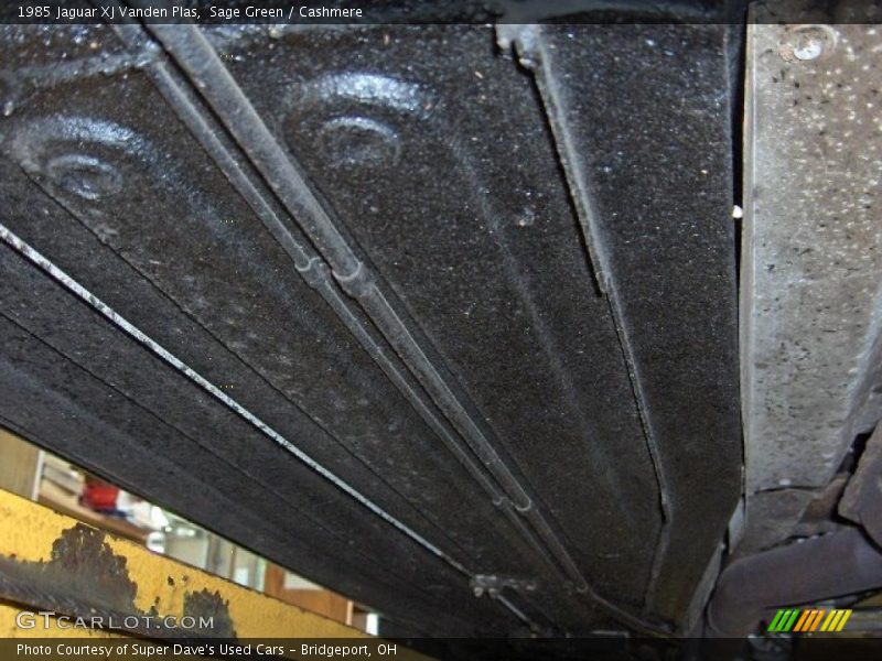 Sage Green / Cashmere 1985 Jaguar XJ Vanden Plas