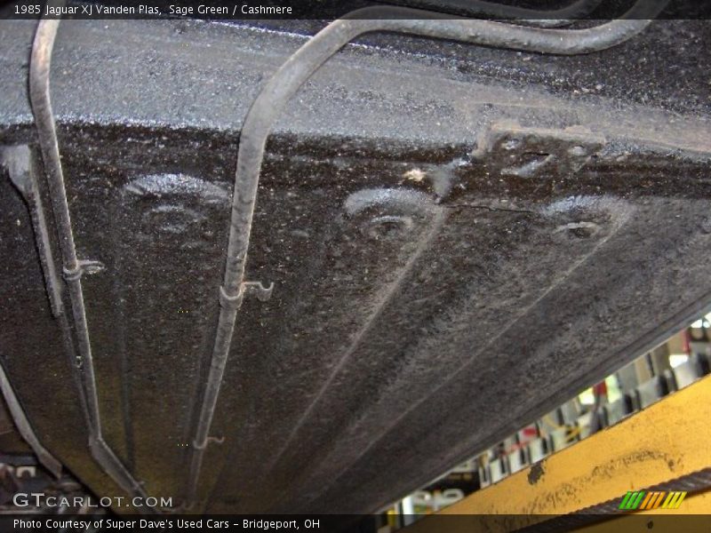 Sage Green / Cashmere 1985 Jaguar XJ Vanden Plas
