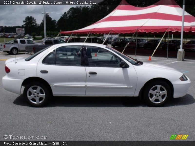 Summit White / Graphite Gray 2005 Chevrolet Cavalier LS Sedan
