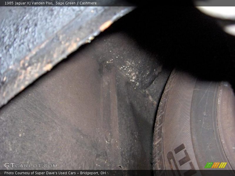 Sage Green / Cashmere 1985 Jaguar XJ Vanden Plas