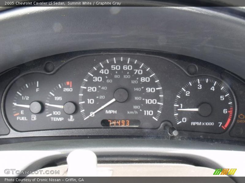 Summit White / Graphite Gray 2005 Chevrolet Cavalier LS Sedan