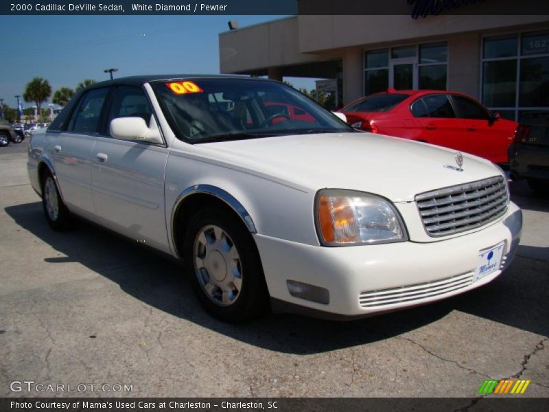 White Diamond / Pewter 2000 Cadillac DeVille Sedan