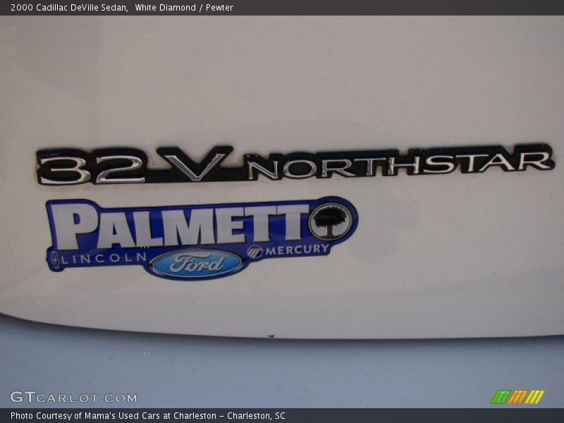 White Diamond / Pewter 2000 Cadillac DeVille Sedan