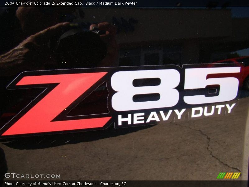 Black / Medium Dark Pewter 2004 Chevrolet Colorado LS Extended Cab