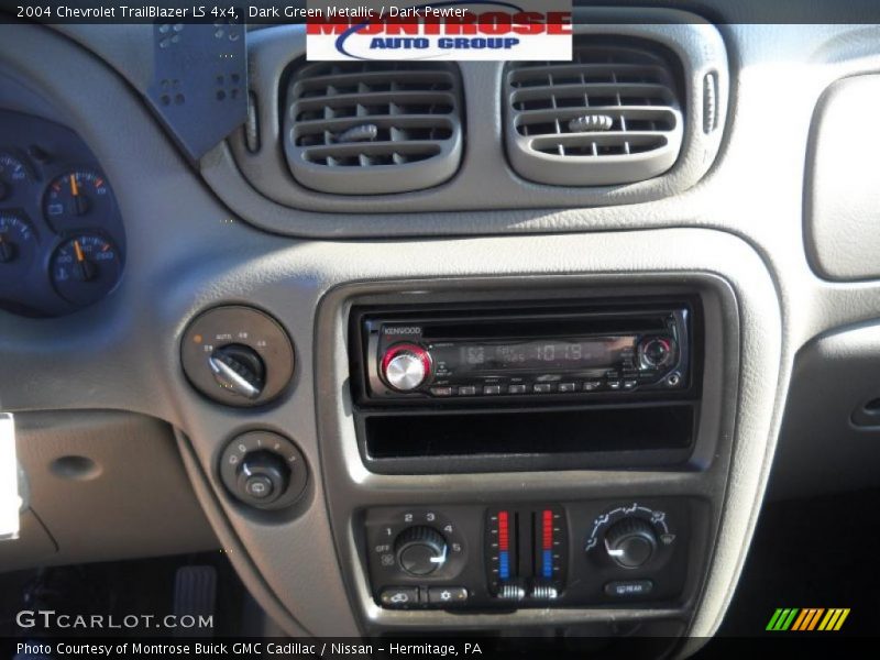 Dark Green Metallic / Dark Pewter 2004 Chevrolet TrailBlazer LS 4x4