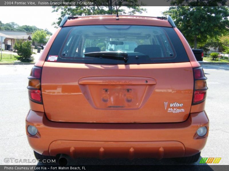 Fusion Orange Metallic / Graphite 2004 Pontiac Vibe