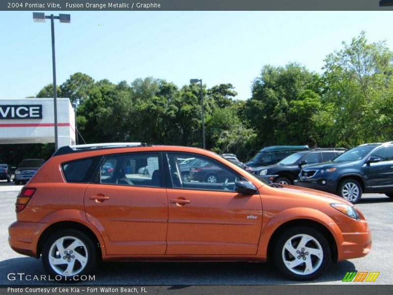 Fusion Orange Metallic / Graphite 2004 Pontiac Vibe