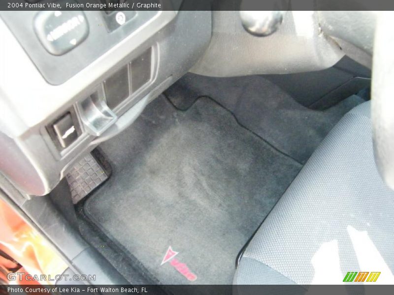 Fusion Orange Metallic / Graphite 2004 Pontiac Vibe