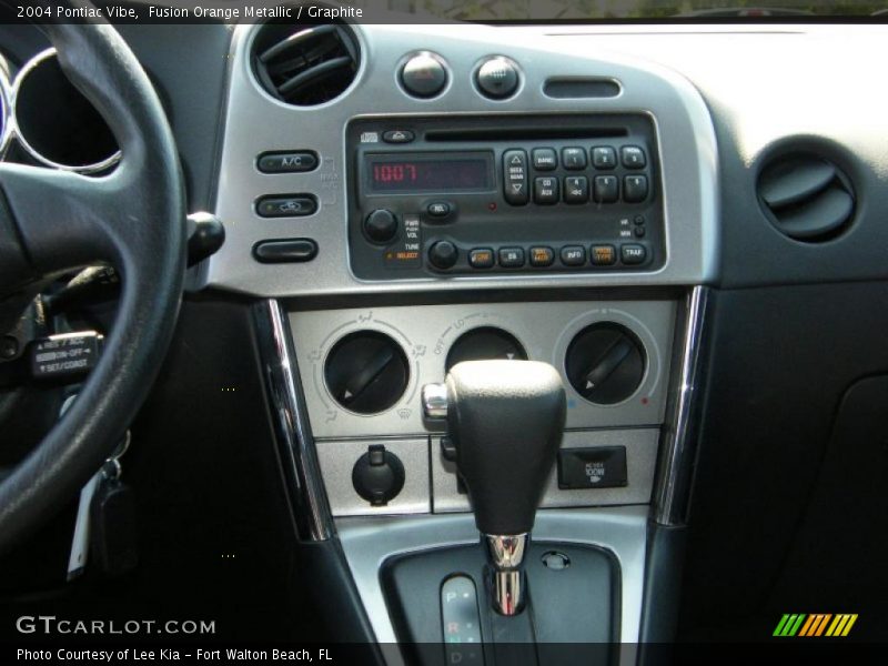Fusion Orange Metallic / Graphite 2004 Pontiac Vibe