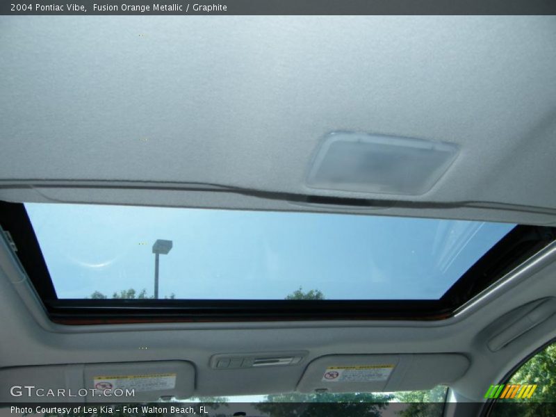 Fusion Orange Metallic / Graphite 2004 Pontiac Vibe