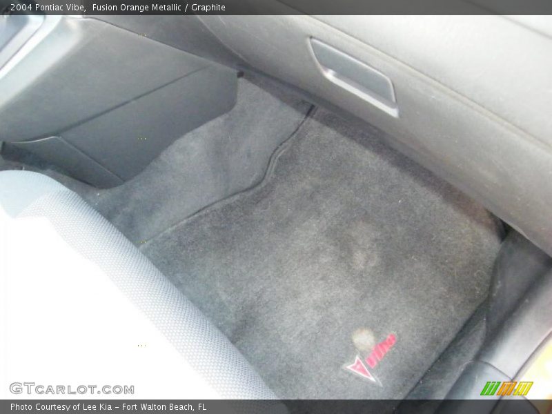 Fusion Orange Metallic / Graphite 2004 Pontiac Vibe