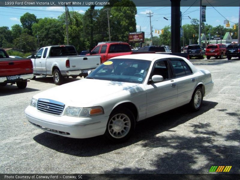 Vibrant White / Light Graphite 1999 Ford Crown Victoria LX