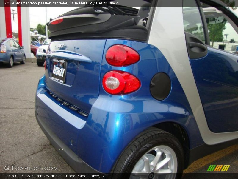 Blue Metallic / Design Black 2009 Smart fortwo passion cabriolet