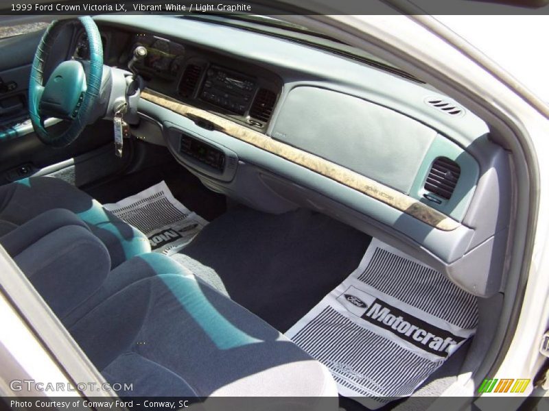 Vibrant White / Light Graphite 1999 Ford Crown Victoria LX